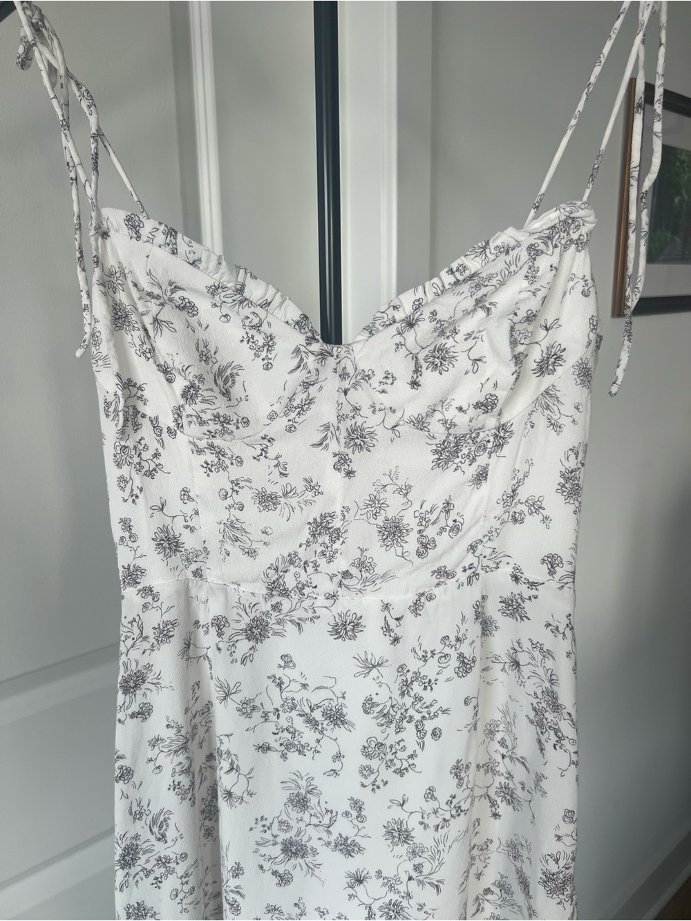 Aritzia Wilfred Fable Floral Bustier Mini Dress (White Floral) - Size S - Picture 2 of 5